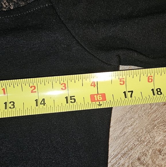 Elegant Black Lace Dress By Venus.  Size 40. - Picture 6 of 10